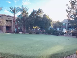 Photo #2: 2100289 Listing