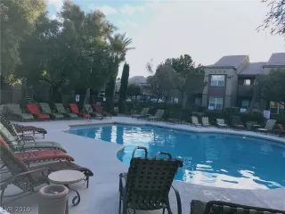 Photo #4: 2100289 Listing