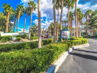 Photo #1: 2100341 Listing