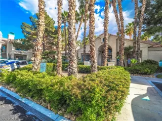 Photo #2: 2100341 Listing