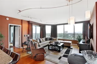 Photo #4: 2100379 Listing