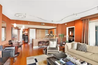 Photo #5: 2100379 Listing