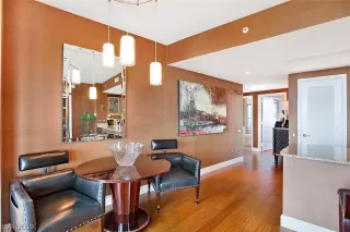 Photo #6: 2100379 Listing