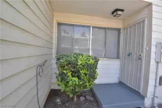 Photo #1: 2100447 Listing 