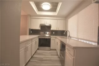 Photo #6: 2100447 Listing 