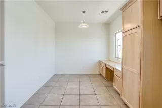 Photo #6: 2100449 Listing