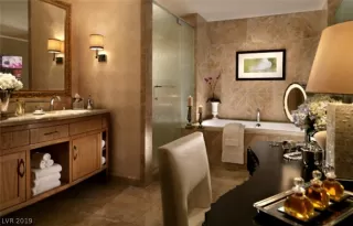 Photo #3: 2100478 Listing