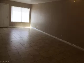 Photo #5: 2100498 Listing 