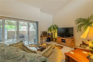 Photo #1: 2100527 Listing