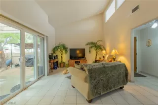 Photo #2: 2100527 Listing