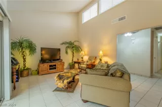 Photo #3: 2100527 Listing