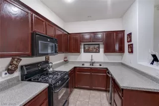 Photo #1: 2100562 Listing 