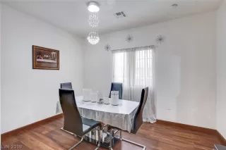 Photo #4: 2100562 Listing 