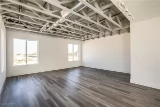 Photo #4: 2100616 Listing