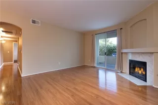 Photo #2: 2100620 Listing