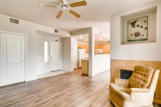 Photo #2: 2100652 Listing 