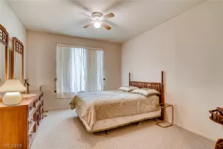 Photo #6: 2100652 Listing 