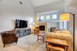 Photo #3: 2100676 Listing