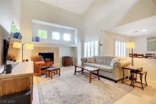 Photo #4: 2100676 Listing