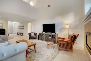 Photo #6: 2100676 Listing