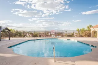 Photo #4: 2100715 Listing