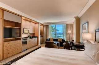 Photo #6: 2100754 Listing