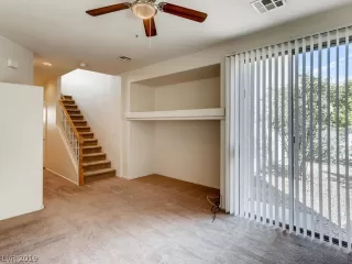 Photo #3: 2100761 Listing