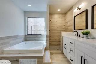 Photo #6: 2100785 Listing