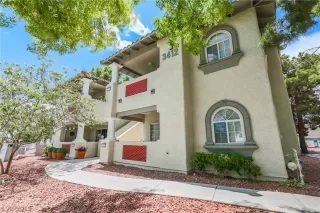 Photo #1: 2100829 Listing 