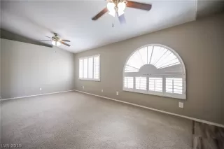 Photo #5: 2100829 Listing 