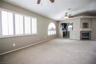 Photo #6: 2100829 Listing 