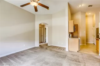 Photo #6: 2100835 Listing 