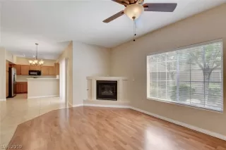 Photo #5: 2100839 Listing