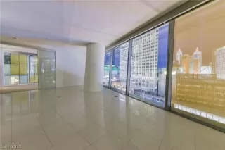 Photo #2: 2100886 Listing 