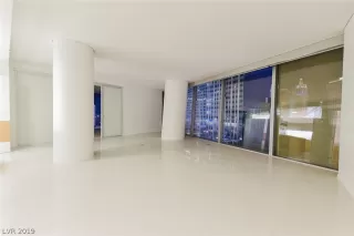 Photo #5: 2100886 Listing 