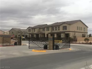 Photo #4: 2100893 Listing 