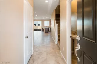 Photo #1: 2100906 Listing 