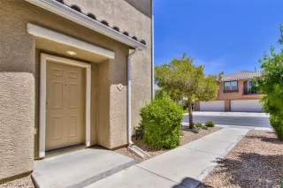 Photo #4: 2100917 Listing 