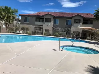 Photo #1: 2100921 Listing