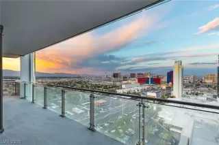 Photo #3: 2100948 Listing