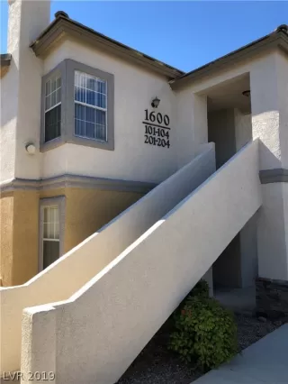 Photo #2: 2100961 Listing