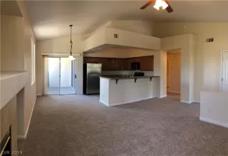 Photo #4: 2100961 Listing