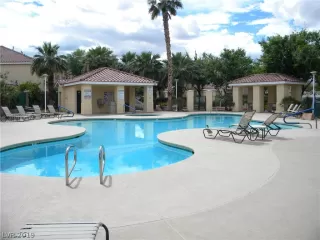 Photo #2: 2100966 Listing 