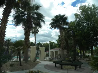 Photo #3: 2100966 Listing 