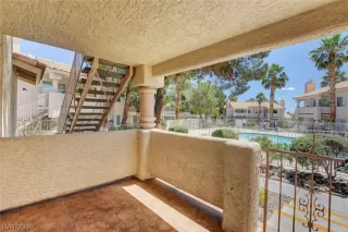 Photo #3: 2101011 Listing