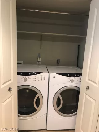 Photo #6: 2101017 Listing 