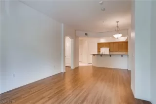 Photo #1: 2101100 Listing