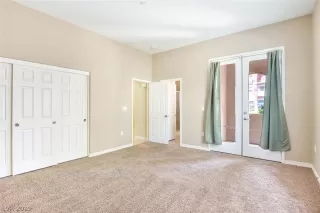 Photo #5: 2101111 Listing 