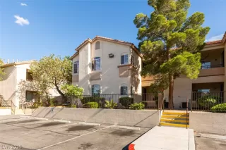 Photo #3: 2101145 Listing