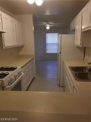 Photo #3: 2101181 Listing 